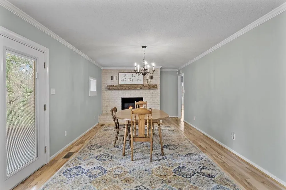 206 Hammond Drive Summerville, GA 30747