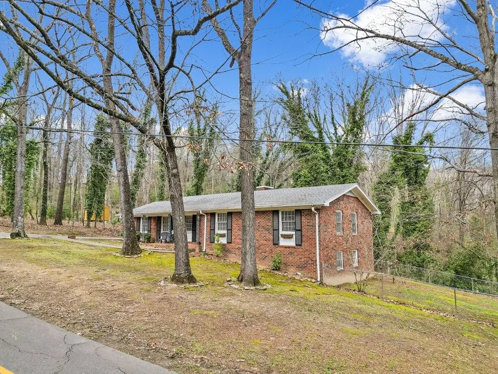 206 Hammond Drive Summerville, GA 30747