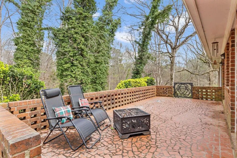 206 Hammond Drive Summerville, GA 30747