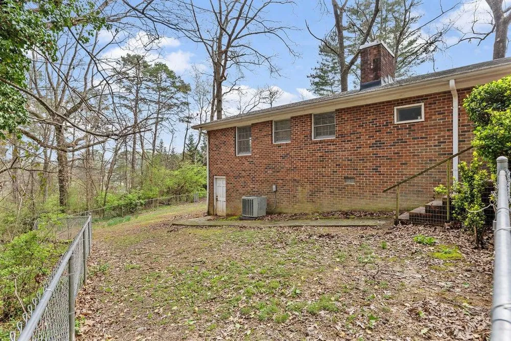 206 Hammond Drive Summerville, GA 30747