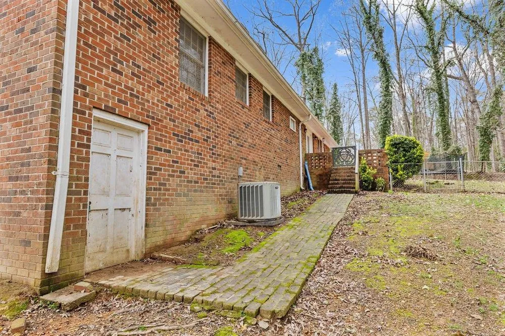 206 Hammond Drive Summerville, GA 30747