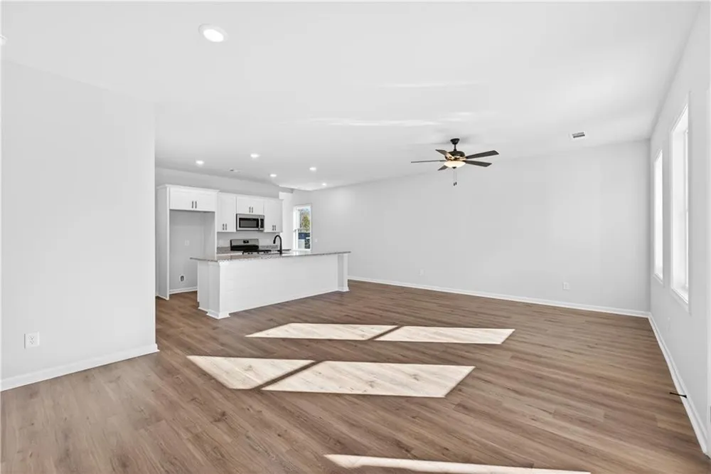 548 Madison St Commerce, GA 30529