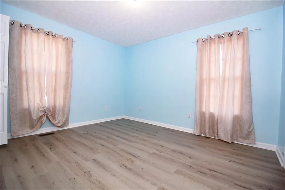 5674 Maiden Lane Lula, GA 30554