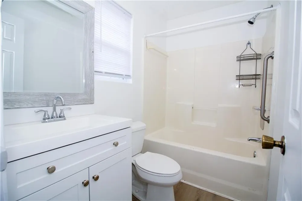 5674 Maiden Lane Lula, GA 30554