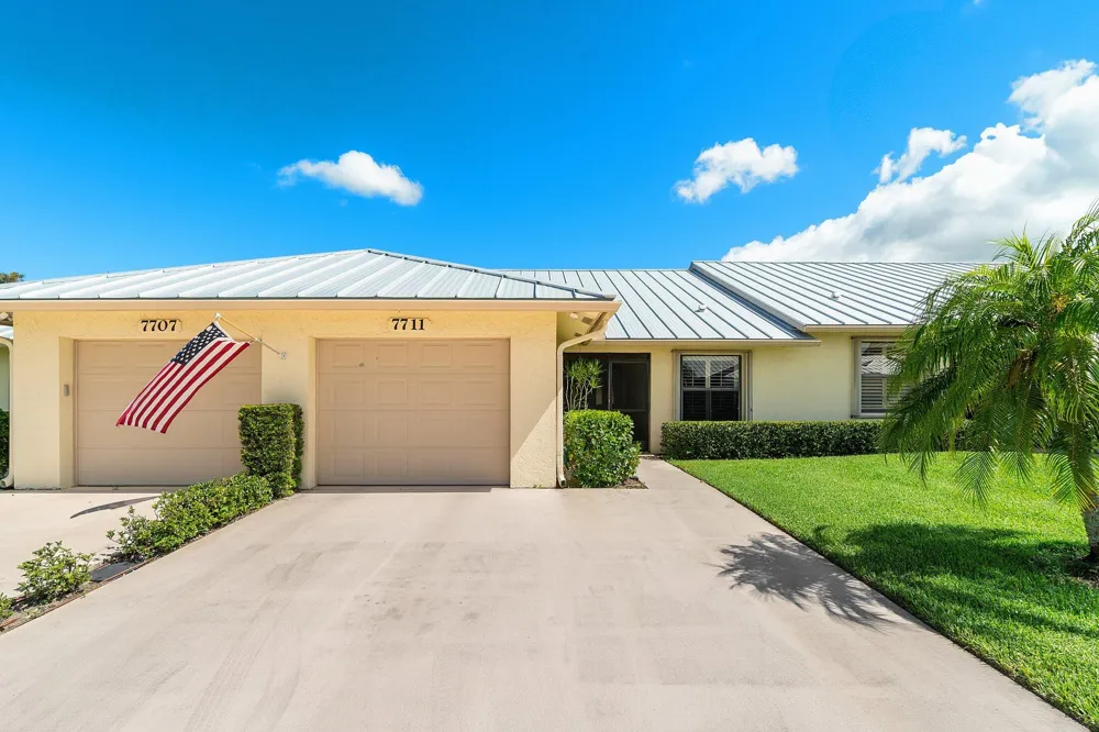7711 SE Sugar Sand Circle E #33455