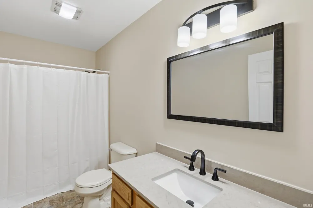 10832 Deep Creek Court Fort Wayne, IN 46804