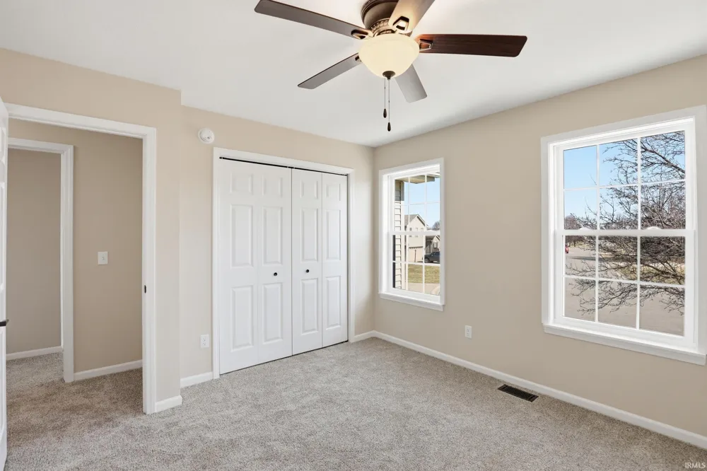 10832 Deep Creek Court Fort Wayne, IN 46804