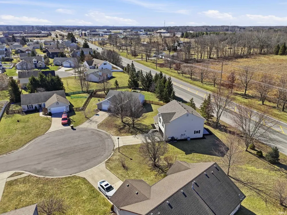 10832 Deep Creek Court Fort Wayne, IN 46804
