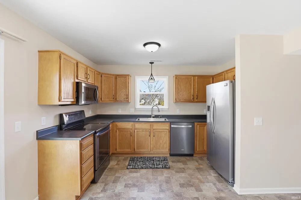 10832 Deep Creek Court Fort Wayne, IN 46804