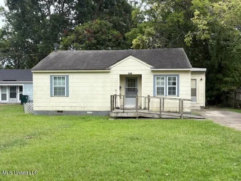 405 W Jeff Davis Avenue