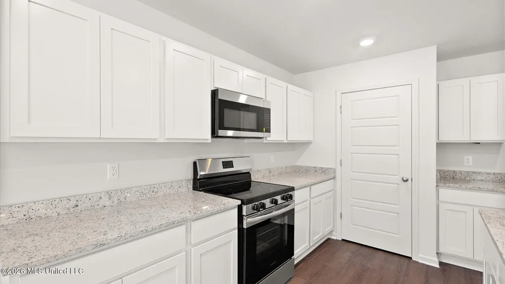 268 Raulston Drive Byram, MS 39272