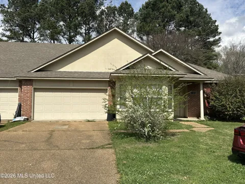103 Carter Cove