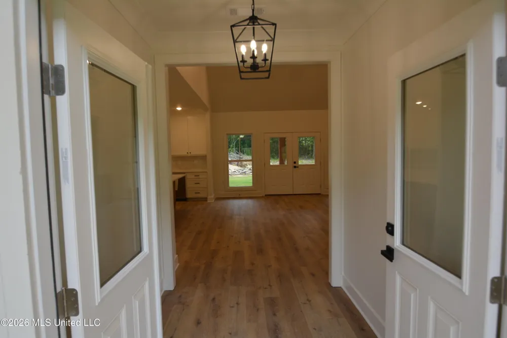 2165 Mississippi 43 Pelahatchie, MS 39145