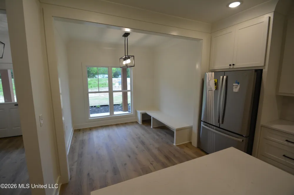 2165 Mississippi 43 Pelahatchie, MS 39145