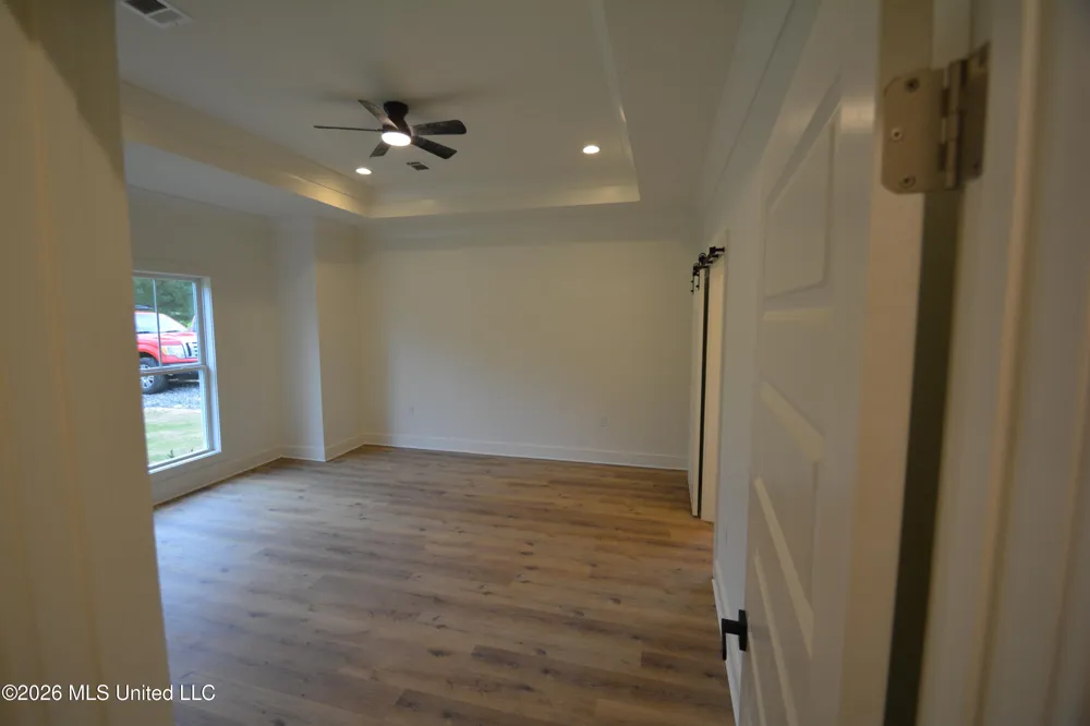 2165 Mississippi 43 Pelahatchie, MS 39145