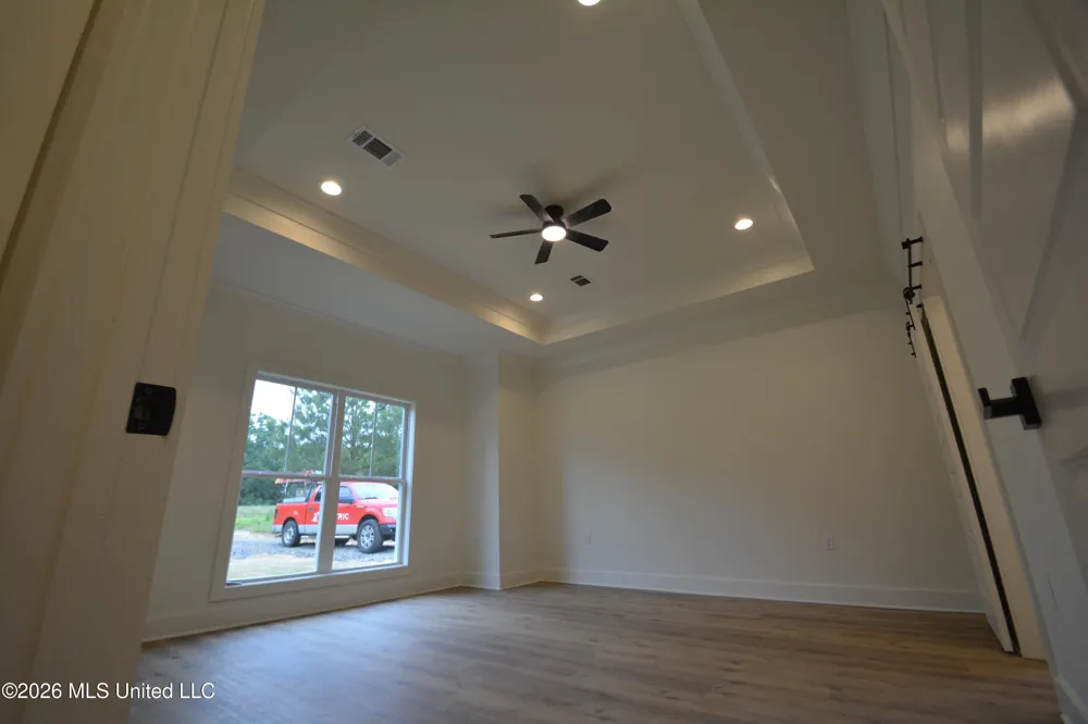2165 Mississippi 43 Pelahatchie, MS 39145