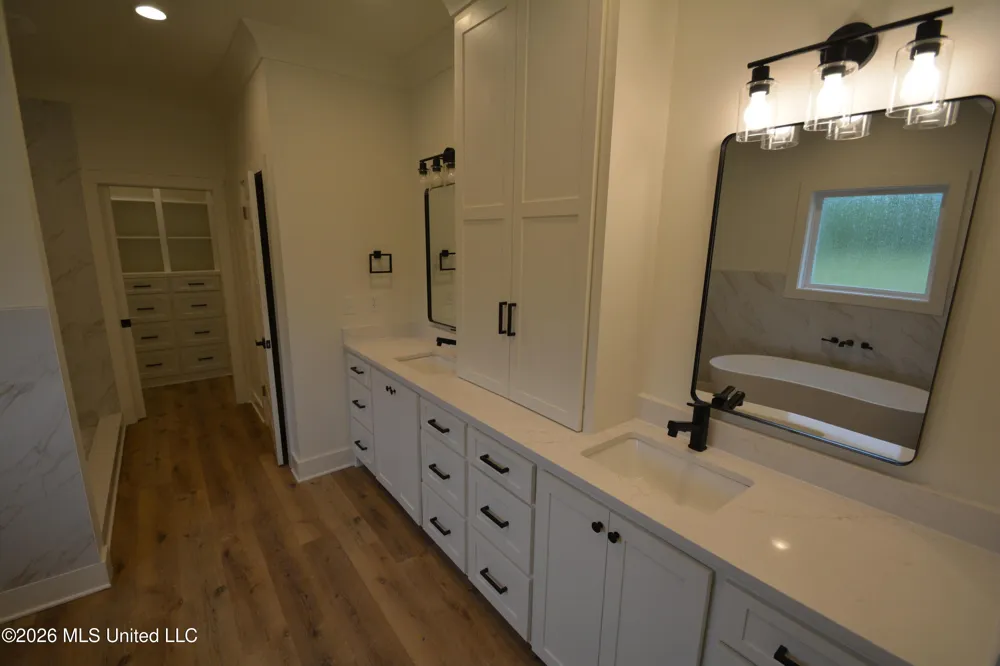2165 Mississippi 43 Pelahatchie, MS 39145