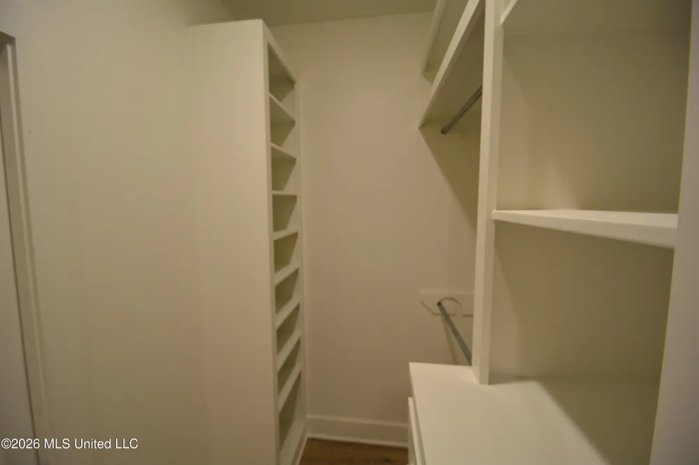 2165 Mississippi 43 Pelahatchie, MS 39145