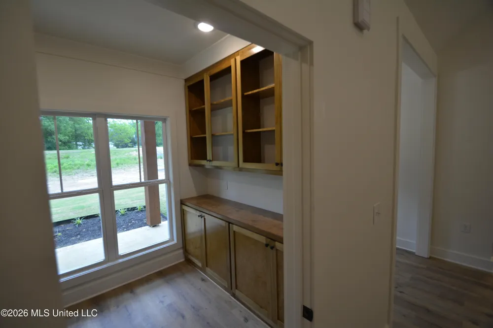 2165 Mississippi 43 Pelahatchie, MS 39145