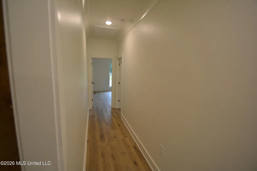 2165 Mississippi 43 Pelahatchie, MS 39145
