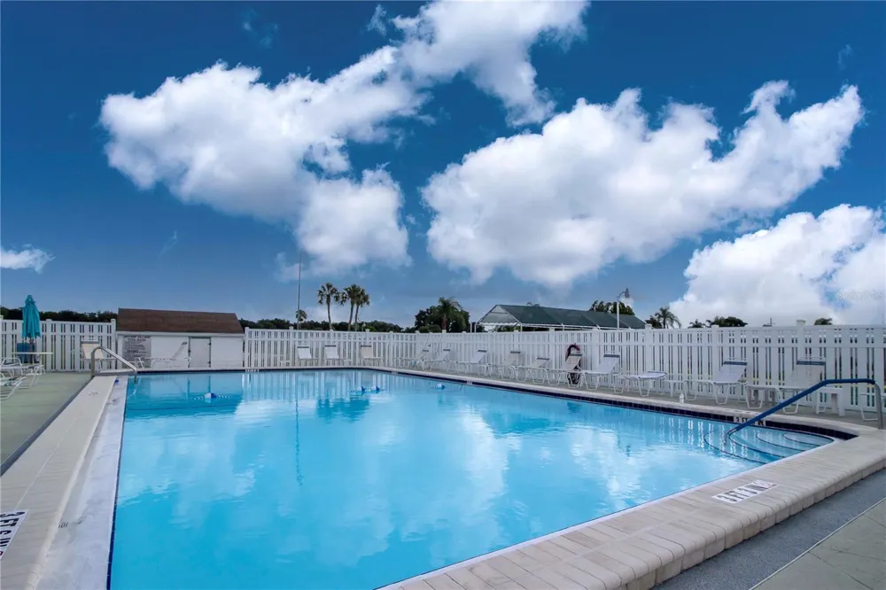 420 49TH STREET E #13 Palmetto, FL 34221