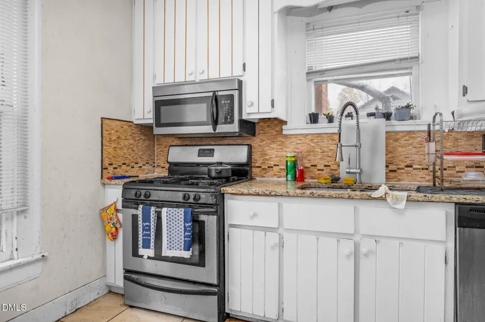 1113 Nash E Wilson, NC 27893