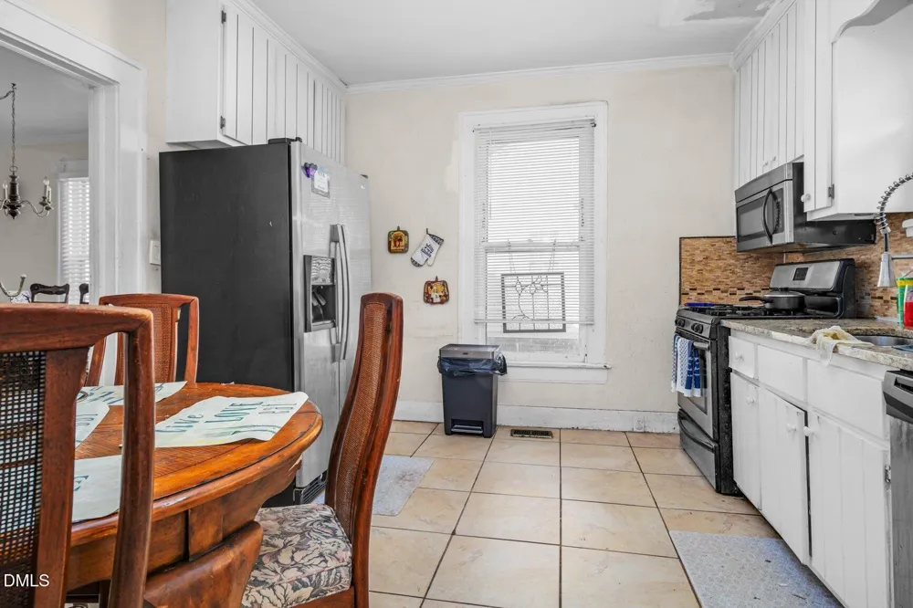 1113 Nash E Wilson, NC 27893