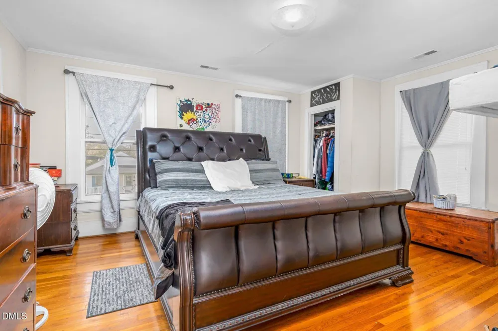 1113 Nash E Wilson, NC 27893