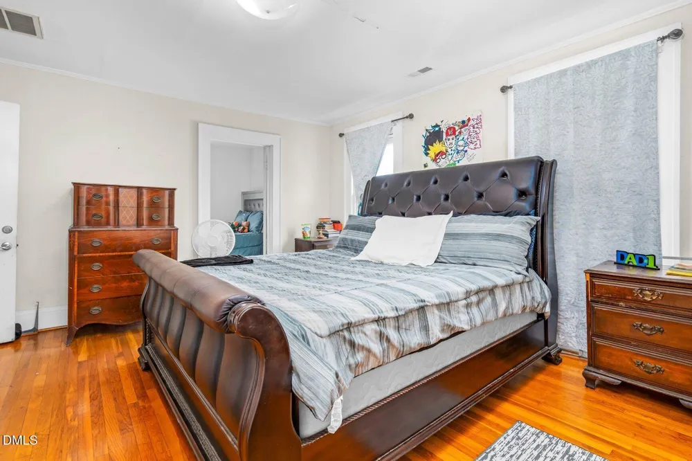 1113 Nash E Wilson, NC 27893