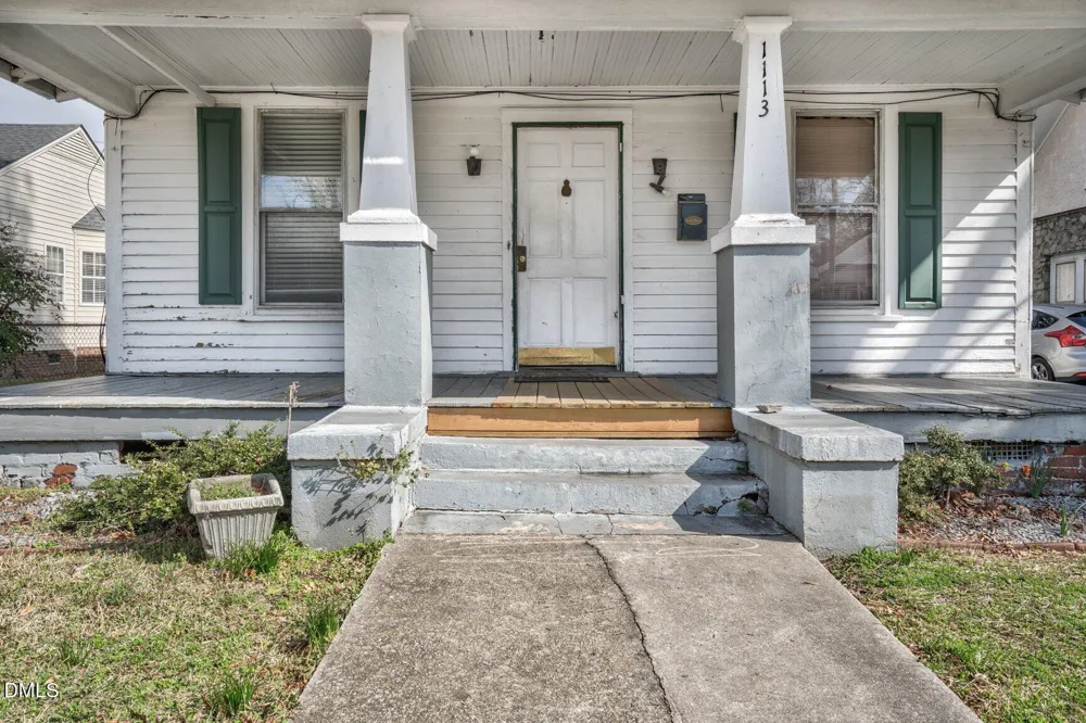 1113 Nash E Wilson, NC 27893