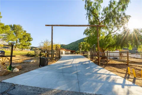 2862 Calmgarden Road