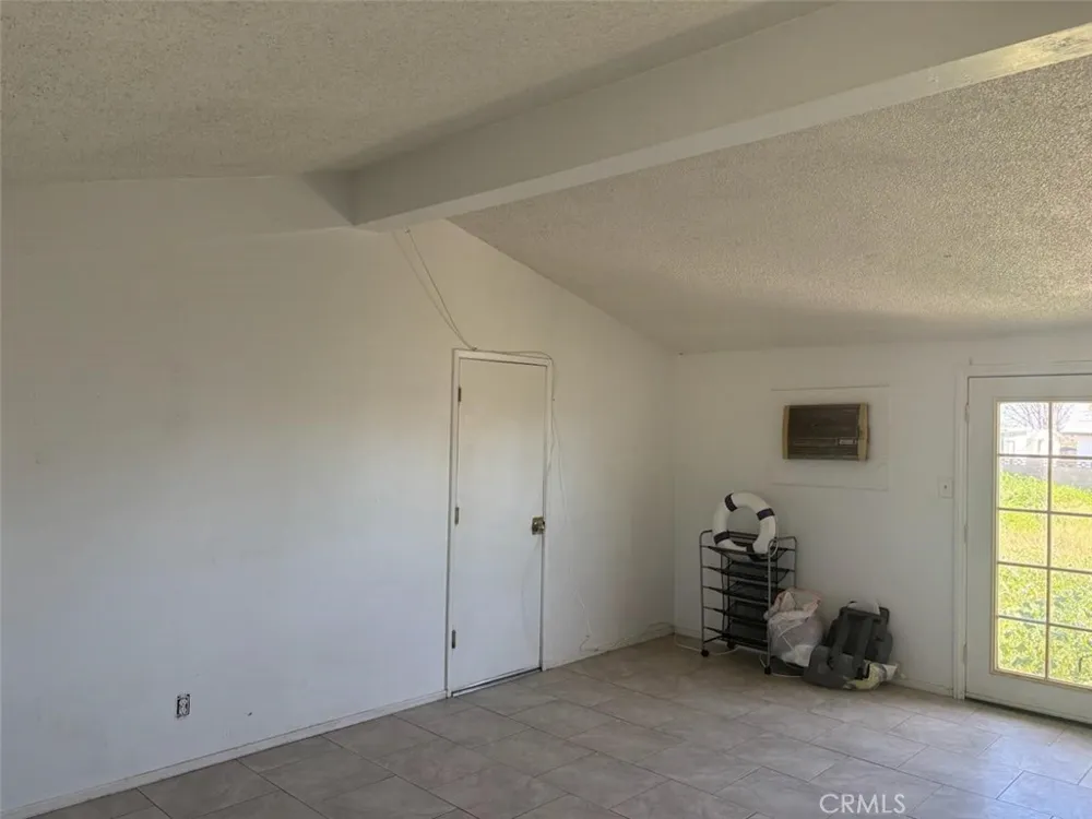 21024 79th California City, CA 93505