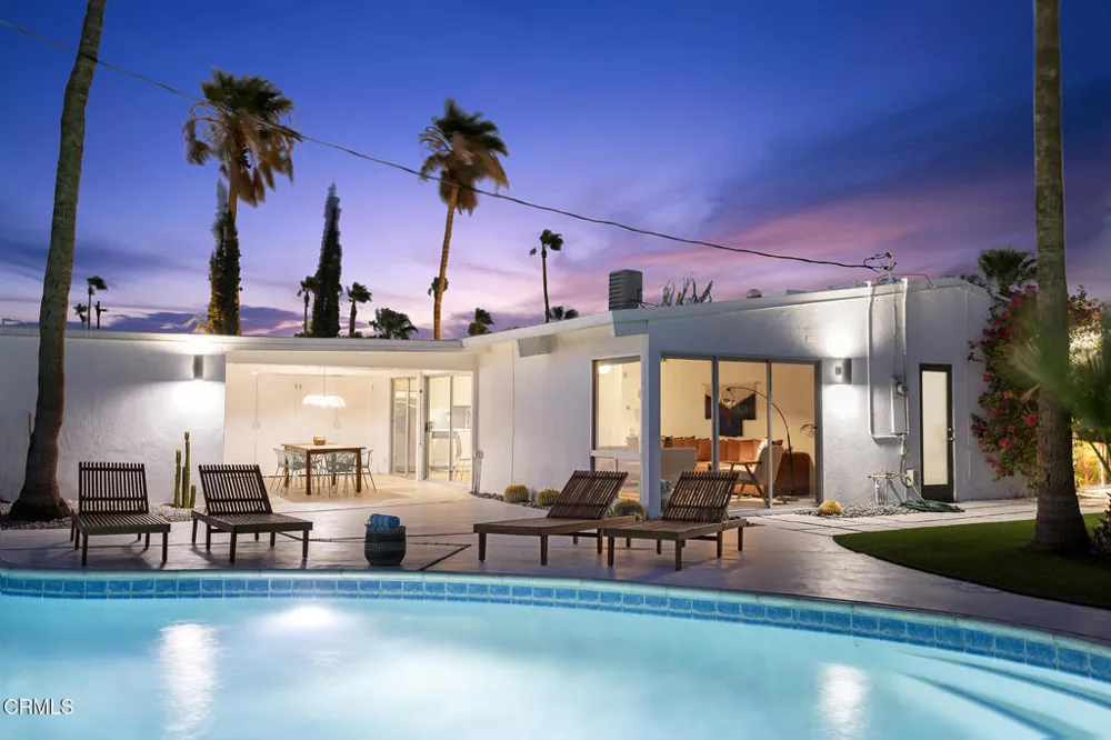 795 E Racquet Club Road Palm Springs, CA 92262