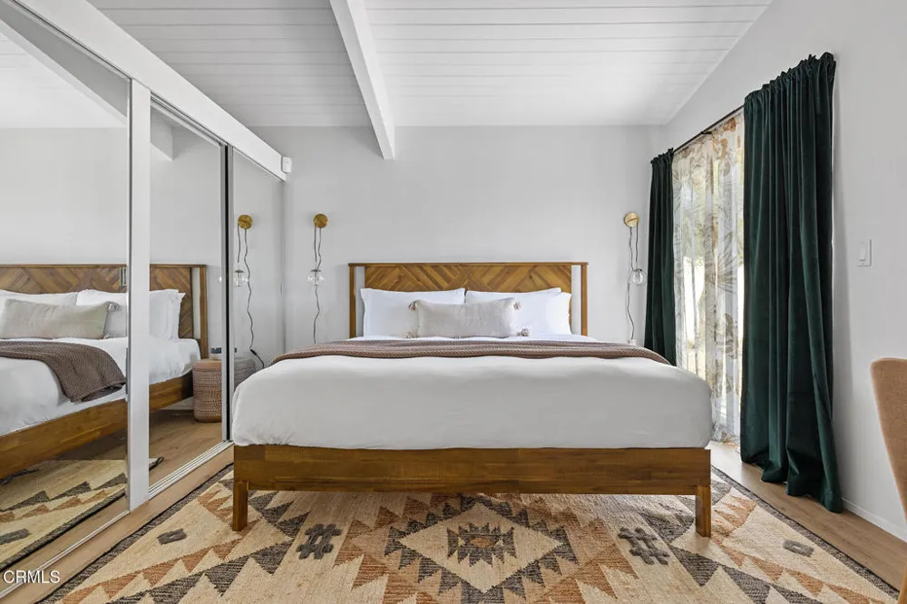 795 E Racquet Club Road Palm Springs, CA 92262