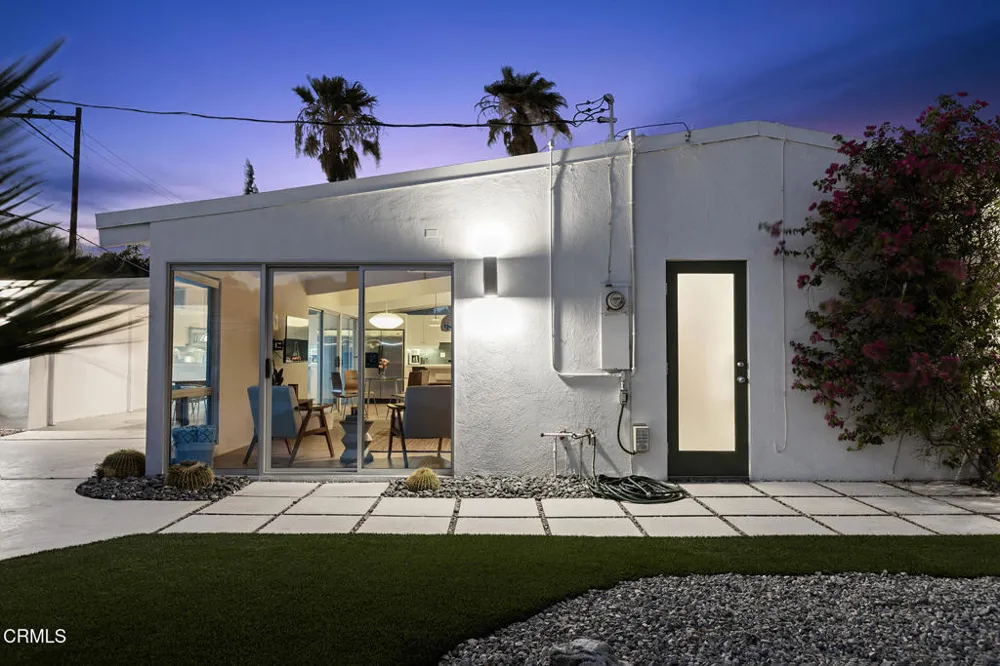 795 E Racquet Club Road Palm Springs, CA 92262