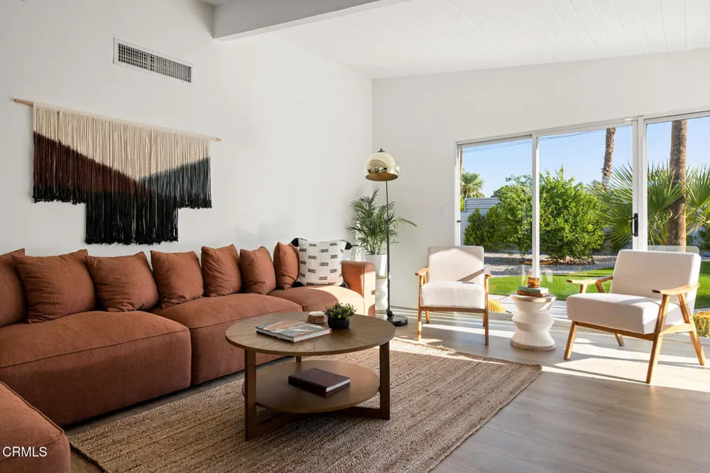 795 E Racquet Club Road Palm Springs, CA 92262