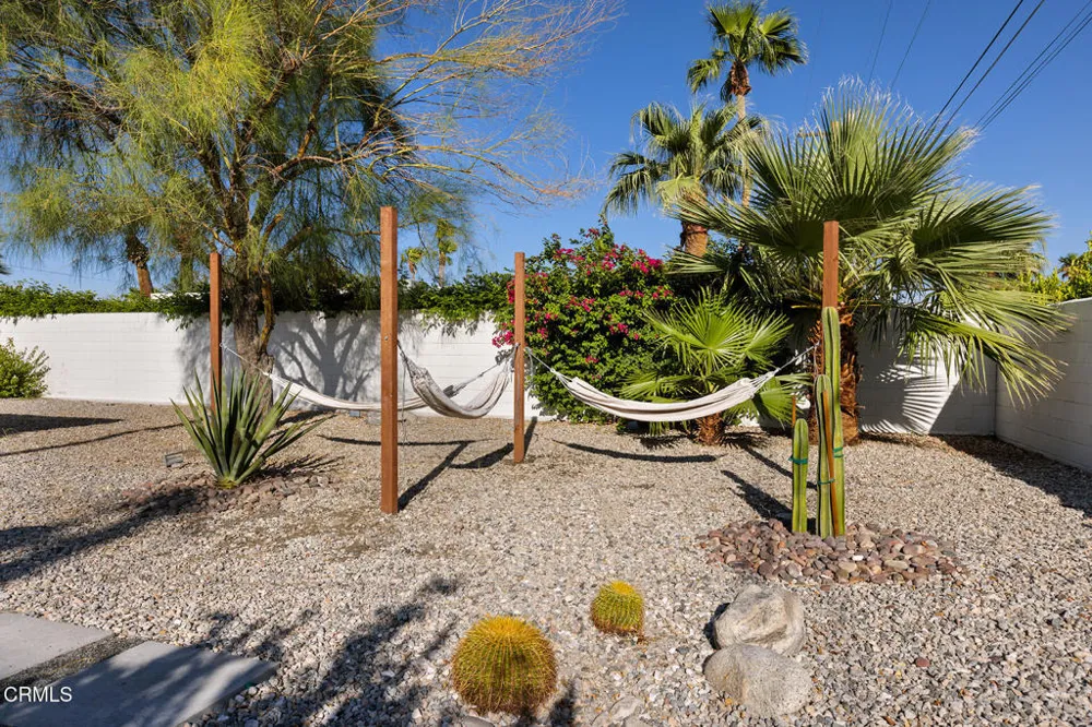795 E Racquet Club Road Palm Springs, CA 92262
