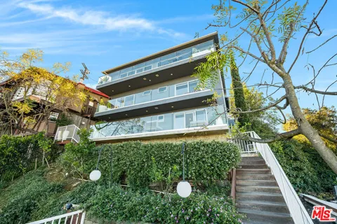 7191 Pacific View Drive