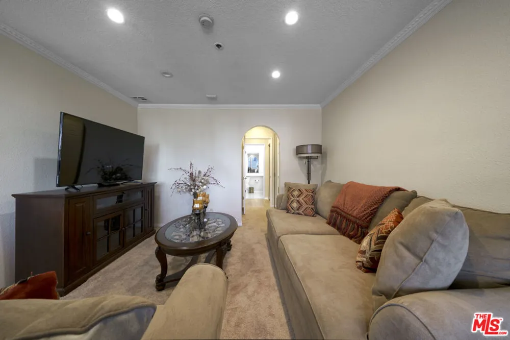 121 S Hope Street #431 Los Angeles, CA 90012
