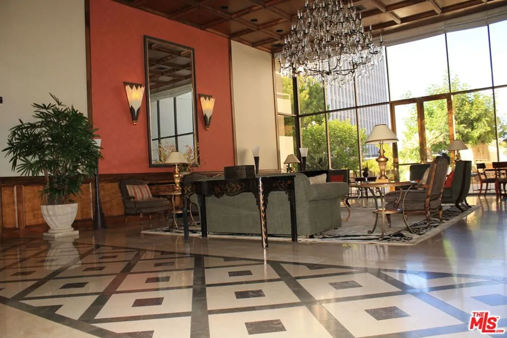 121 S Hope Street #431 Los Angeles, CA 90012