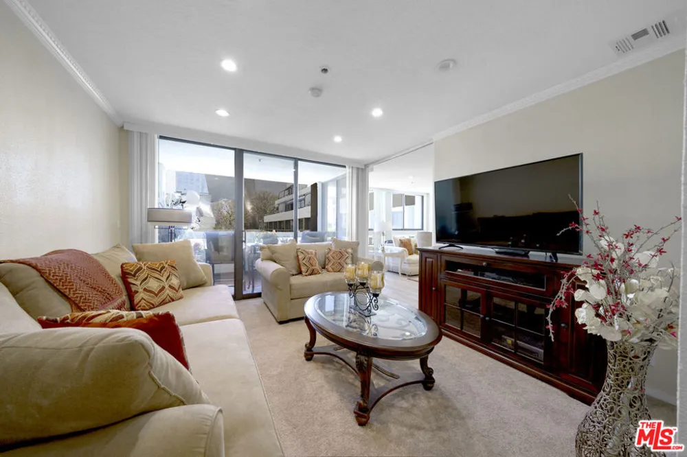 121 S Hope Street #431 Los Angeles, CA 90012