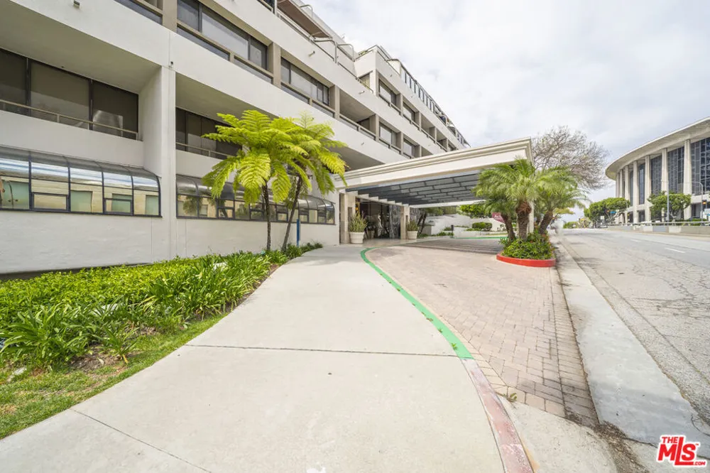 121 S Hope Street #431 Los Angeles, CA 90012