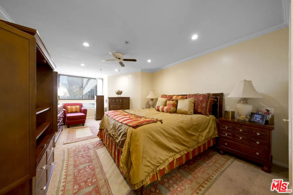 121 S Hope Street #431 Los Angeles, CA 90012