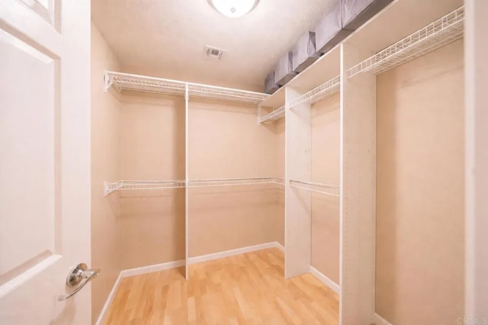 4096 Union Square Lane East San Diego, CA 92105