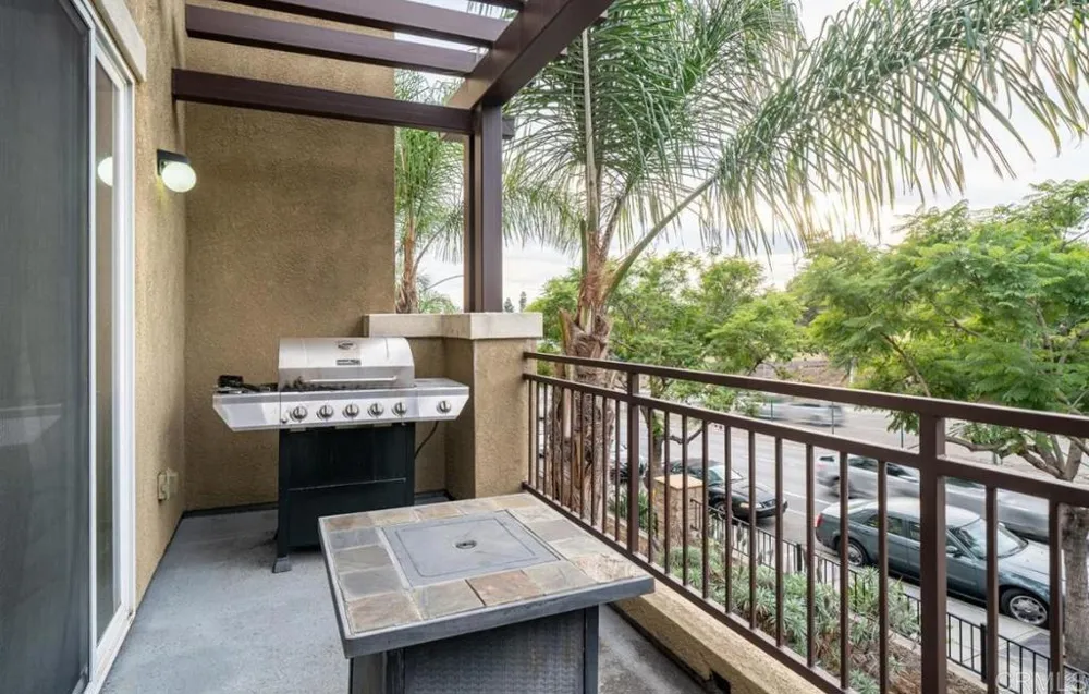 4096 Union Square Lane East San Diego, CA 92105