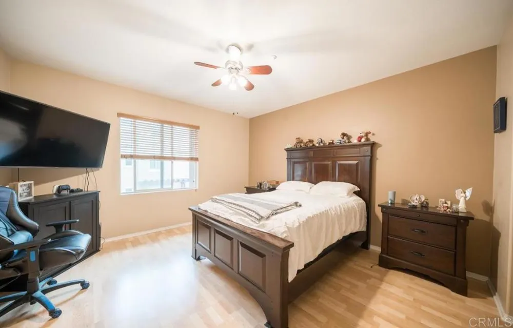 4096 Union Square Lane East San Diego, CA 92105