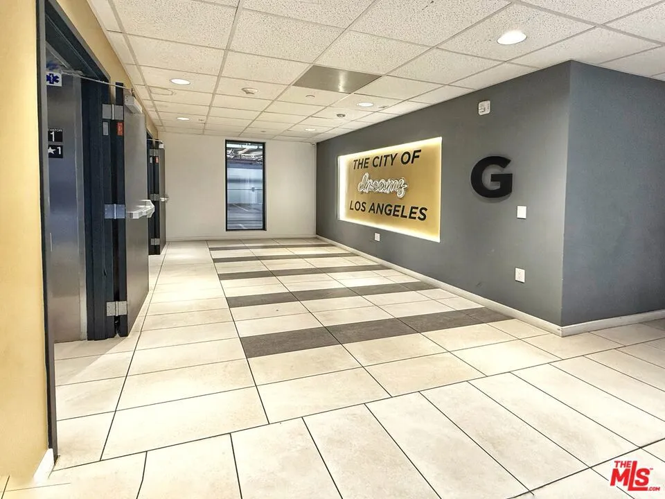 723 S St Andrews Place #508 Los Angeles, CA 90005