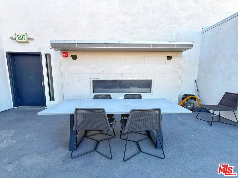 723 S St Andrews Place #508 Los Angeles, CA 90005