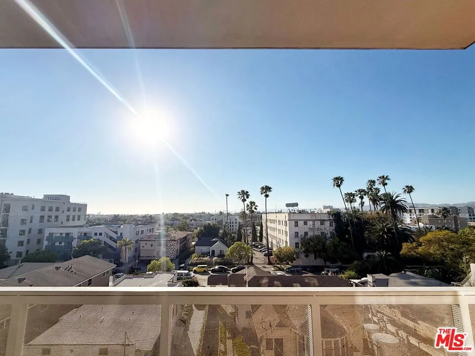 723 S St Andrews Place #508 Los Angeles, CA 90005