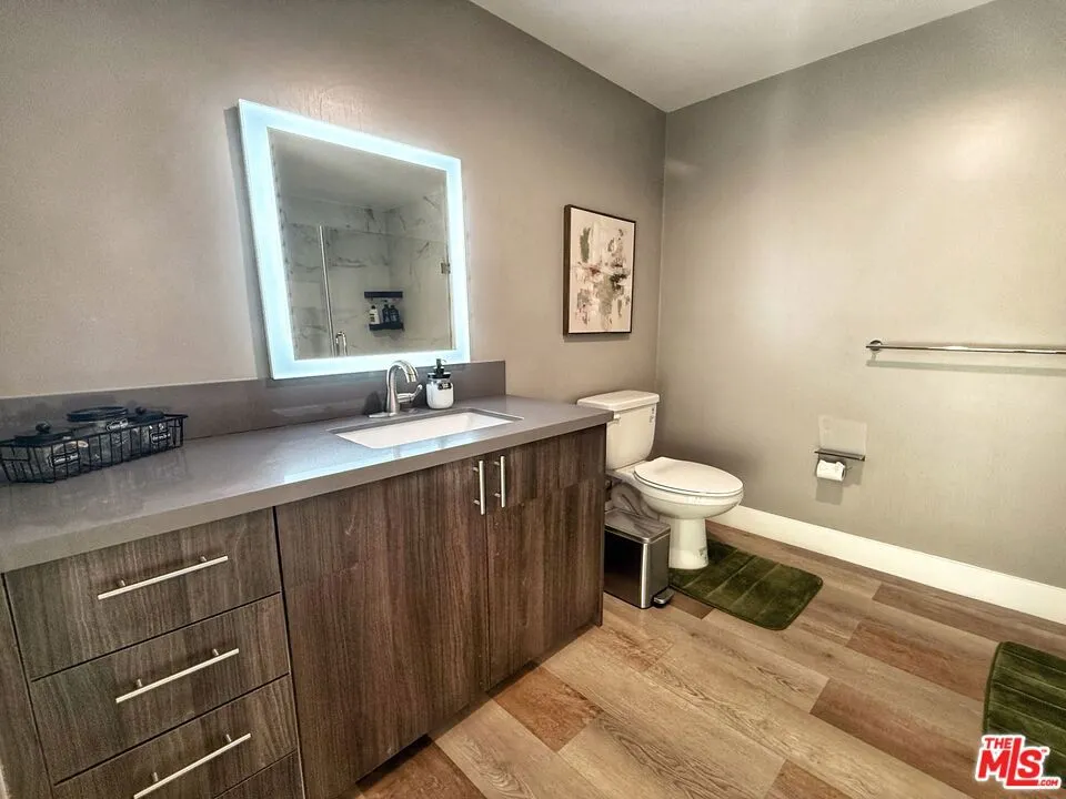723 S St Andrews Place #508 Los Angeles, CA 90005
